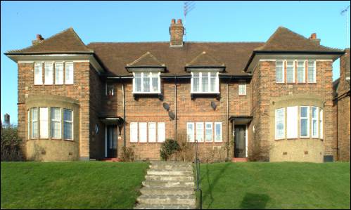 073-77 Lyttelton Road
